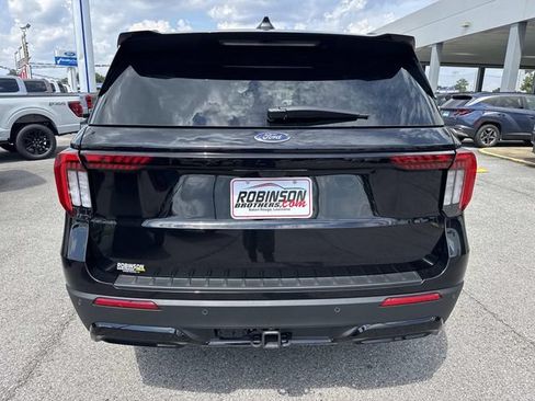 New 2026 Ford Explorer ST-Line RWD image 6