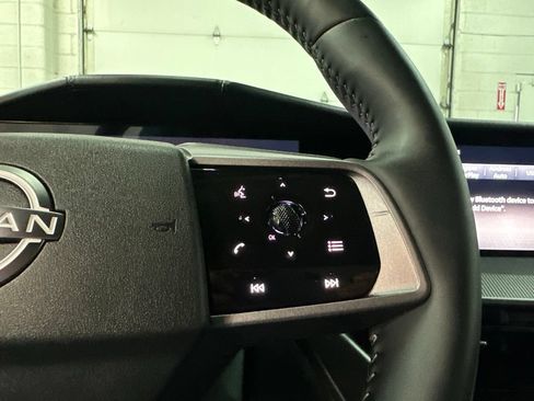 Used 2025 Nissan Murano SV AWD/4WD image 15