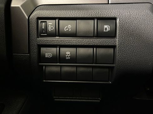 Used 2025 Toyota 4Runner SR5 image 28