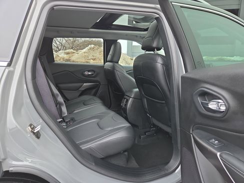 Used 2021 Jeep Cherokee Limited w/ Elite Package image 33