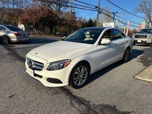 Used 2015 Mercedes-Benz C 300 4MATIC Sedan image 1