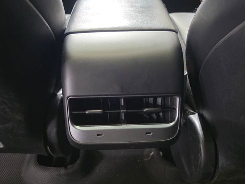 Used 2021 Tesla Model 3 Standard Range Plus RWD image 12