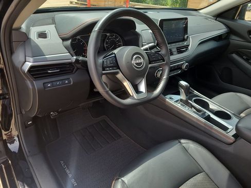 Certified 2024 Nissan Altima 2.5 SR FWD image 16
