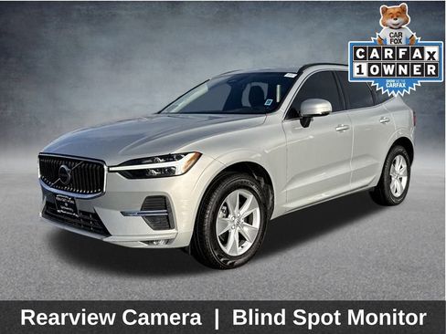 Used 2022 Volvo XC60 B5 Momentum image 3