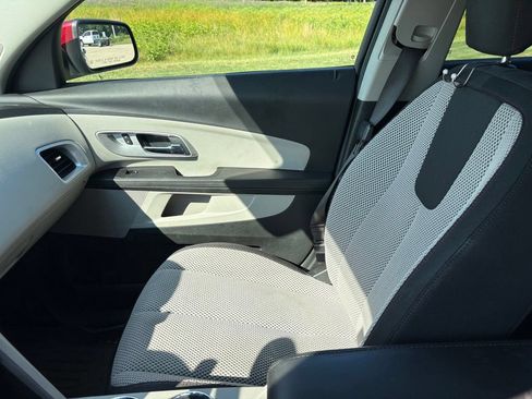 Used 2017 Chevrolet Equinox LT w/ Convenience Package FWD image 13