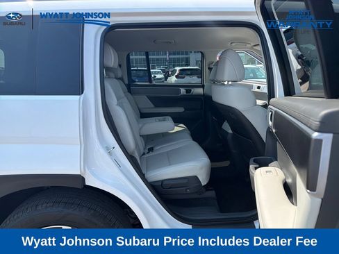 Used 2026 Hyundai Santa Fe SEL AWD/4WD image 35