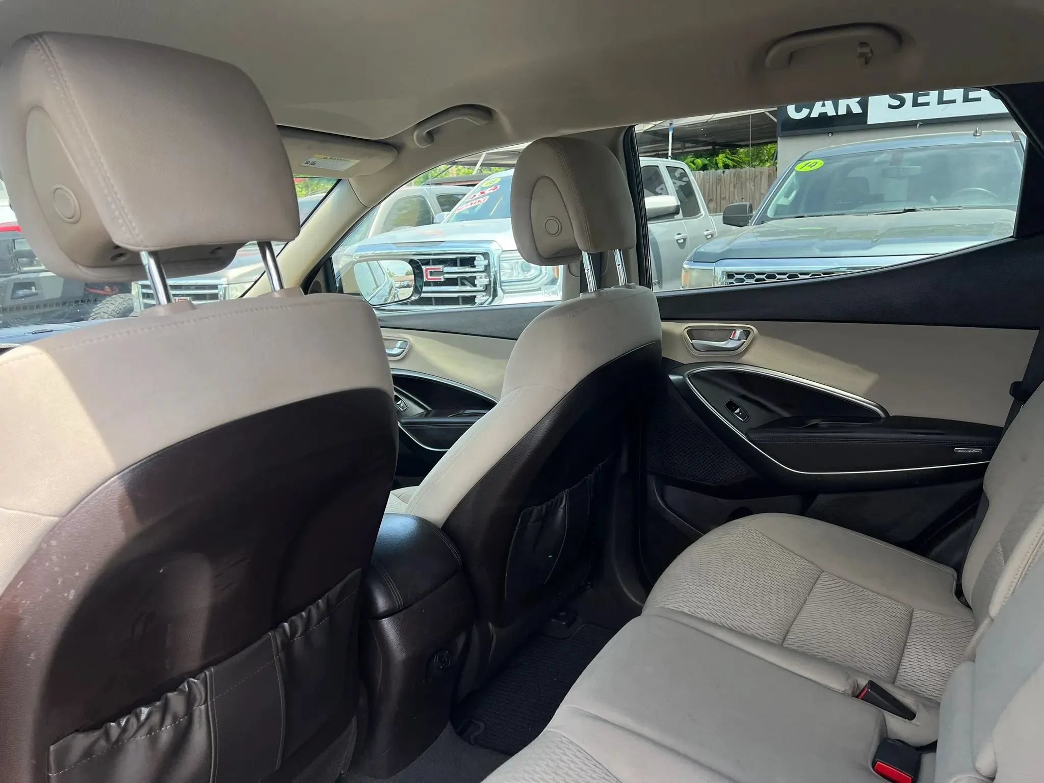 Used 2017 Hyundai Santa Fe Sport FWD image 11