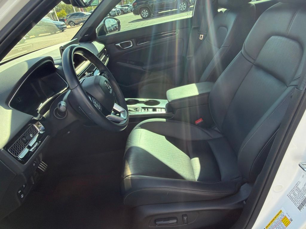 Used 2024 Honda Civic Sport Touring image 9