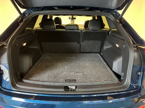Certified 2023 Volkswagen Atlas Cross Sport SE FWD image 5