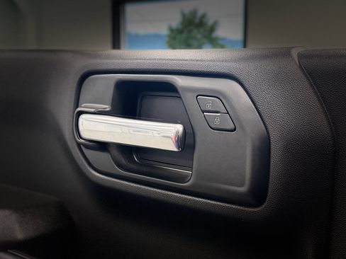 Used 2025 Chevrolet Silverado 1500 Custom Trail Boss w/ Turbomax Blackout Package AWD/4WD image 24