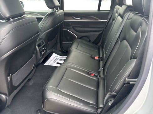 New 2026 Jeep Grand Cherokee Limited AWD/4WD image 10