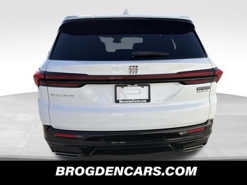Used 2025 Buick Enclave Sport Touring FWD image 7
