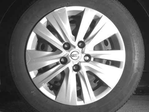 Used 2025 Nissan Sentra S FWD image 14