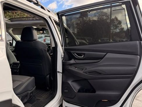 Used 2023 Subaru Ascent Onyx Edition Limited image 5