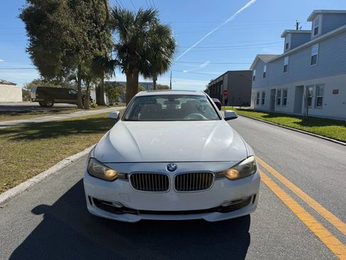 Used 2012 BMW 328i Sedan w/ Premium Pkg RWD image 2