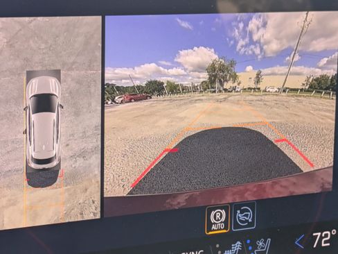 New 2026 Chevrolet Equinox EV RS image 20