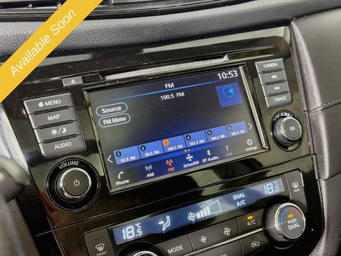 Used 2019 Nissan Rogue SV AWD/4WD image 14