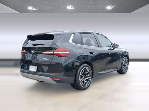 Used 2025 BMW X3 xDrive30i w/ Convenience Package image 9