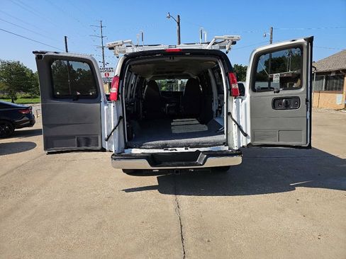 Used 2013 Chevrolet Express 2500 LT w/ LT Preferred Equipment Group image 19