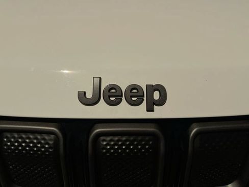 Used 2022 Jeep Compass High Altitude AWD/4WD image 32