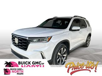 Used 2025 Honda Pilot Touring video 1