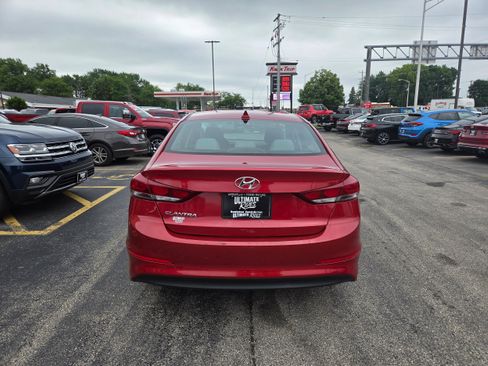 Used 2018 Hyundai Elantra SEL w/ Cargo Package FWD image 9
