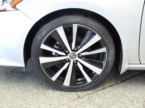 Used 2022 Nissan Altima 2.5 SR FWD image 14