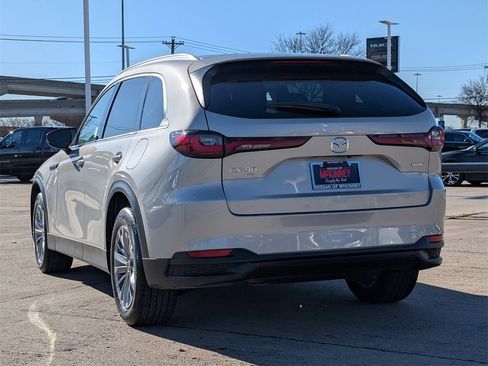 Used 2024 MAZDA CX-90 3.3 Turbo w/ Preferred Package image 4