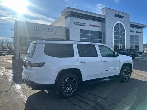 New 2026 Jeep Grand Wagoneer 4WD w/ Premium Group I image 7