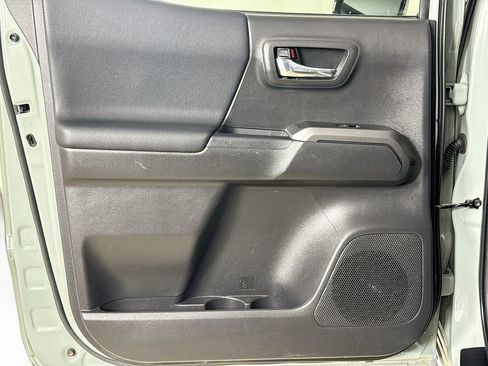 Certified 2023 Toyota Tacoma TRD Off-Road w/ Black Out Package (TMS) image 21