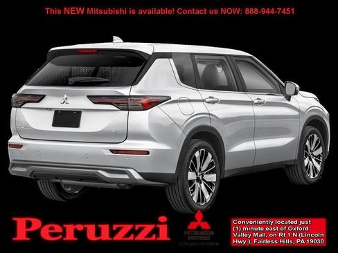 New 2026 Mitsubishi Outlander LE FWD image 2