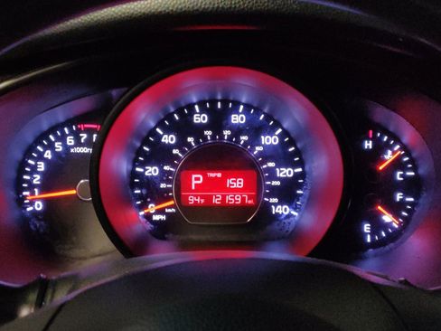 Used 2015 Kia Soul FWD image 23