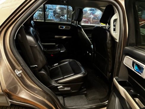 Used 2021 Ford Explorer Limited w/ Class III Trailer Tow Package image 30