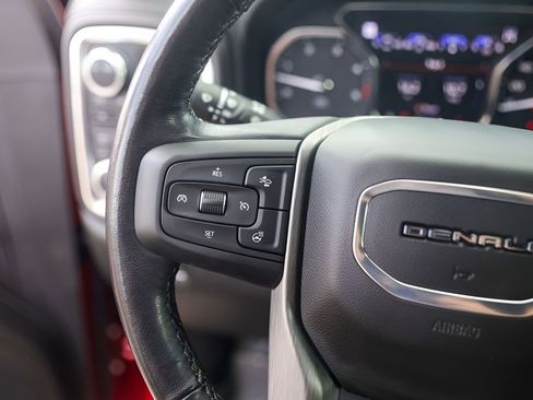 Used 2022 GMC Sierra 3500 Denali w/ Technology Package AWD/4WD image 17