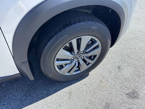 Used 2024 Nissan Pathfinder S w/ Cargo Package image 23