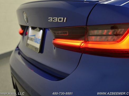 Used 2024 BMW 330i Sedan w/ M Sport Package RWD image 41