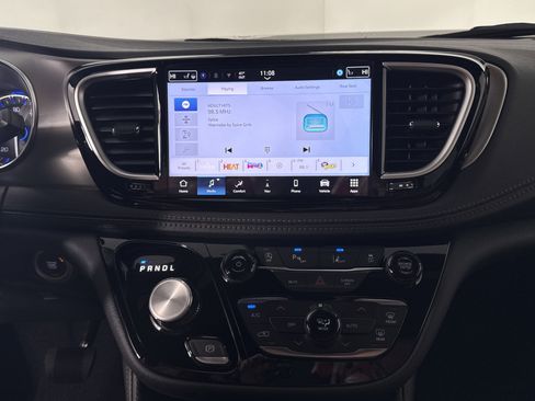 New 2026 Chrysler Pacifica Pinnacle AWD/4WD image 25