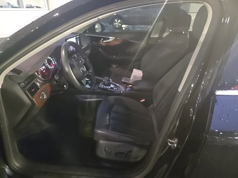 Used 2021 Audi A4 2.0T Premium w/ Convenience Package image 5