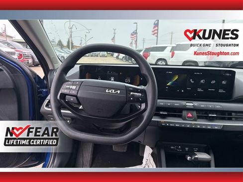 Used 2025 Kia K4 FWD image 41