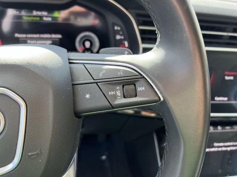 Used 2022 Audi Q7 Premium Plus image 33