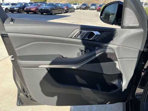 New 2026 BMW X5 xDrive40i w/ M Sport Package image 19