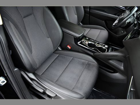 Used 2022 Buick Envision Preferred FWD image 28