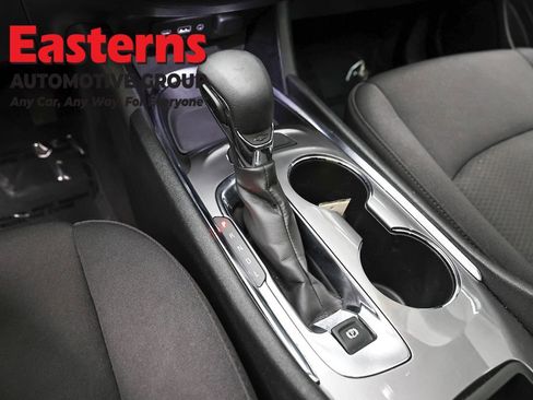 Used 2023 Chevrolet Malibu LT FWD image 13