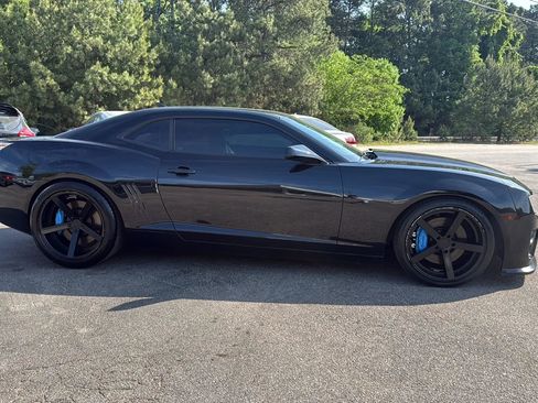 Used 2010 Chevrolet Camaro SS image 3