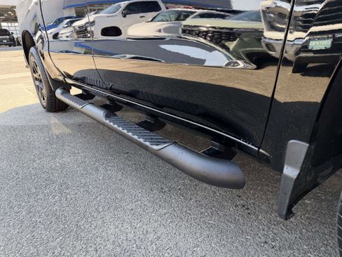 Used 2023 Chevrolet Silverado 1500 RST w/ Redline Edition image 9