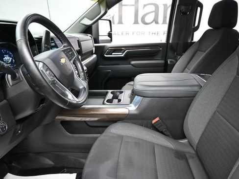 Used 2024 Chevrolet Silverado 2500 LT w/ Convenience Package AWD/4WD image 16