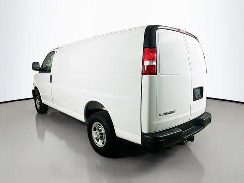 Used 2025 Chevrolet Express 2500 w/ Enhanced Convenience Package RWD image 7