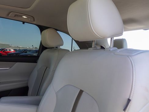 Certified 2024 MAZDA CX-90 Plug-In Hybrid w/ Premium Plus image 23