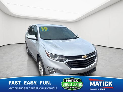 Used 2019 Chevrolet Equinox LT FWD image 1