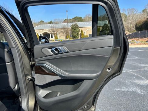 Used 2024 BMW X6 xDrive40i image 73